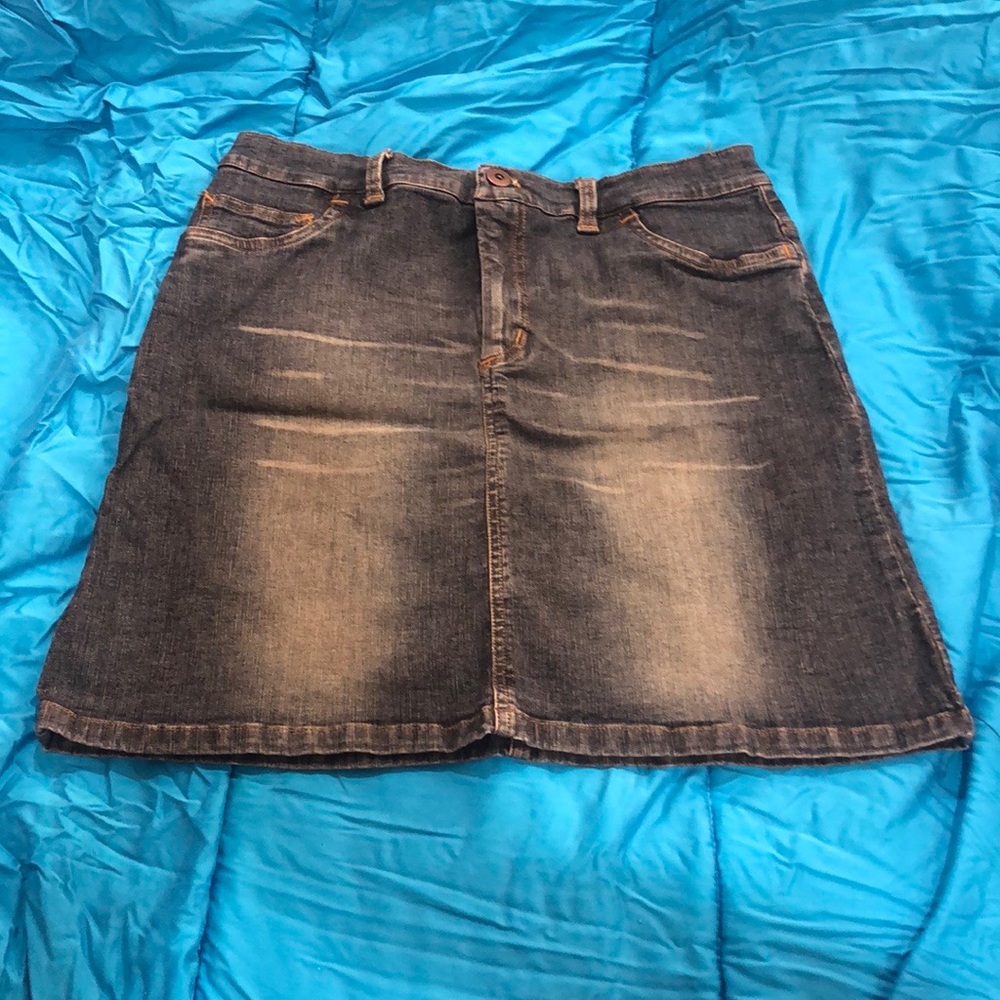 Stradivarius stretch denim skirt. Size 12.